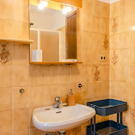 Сasa de vacaciones Casa Sul Torrente By Interhome Rezzonico